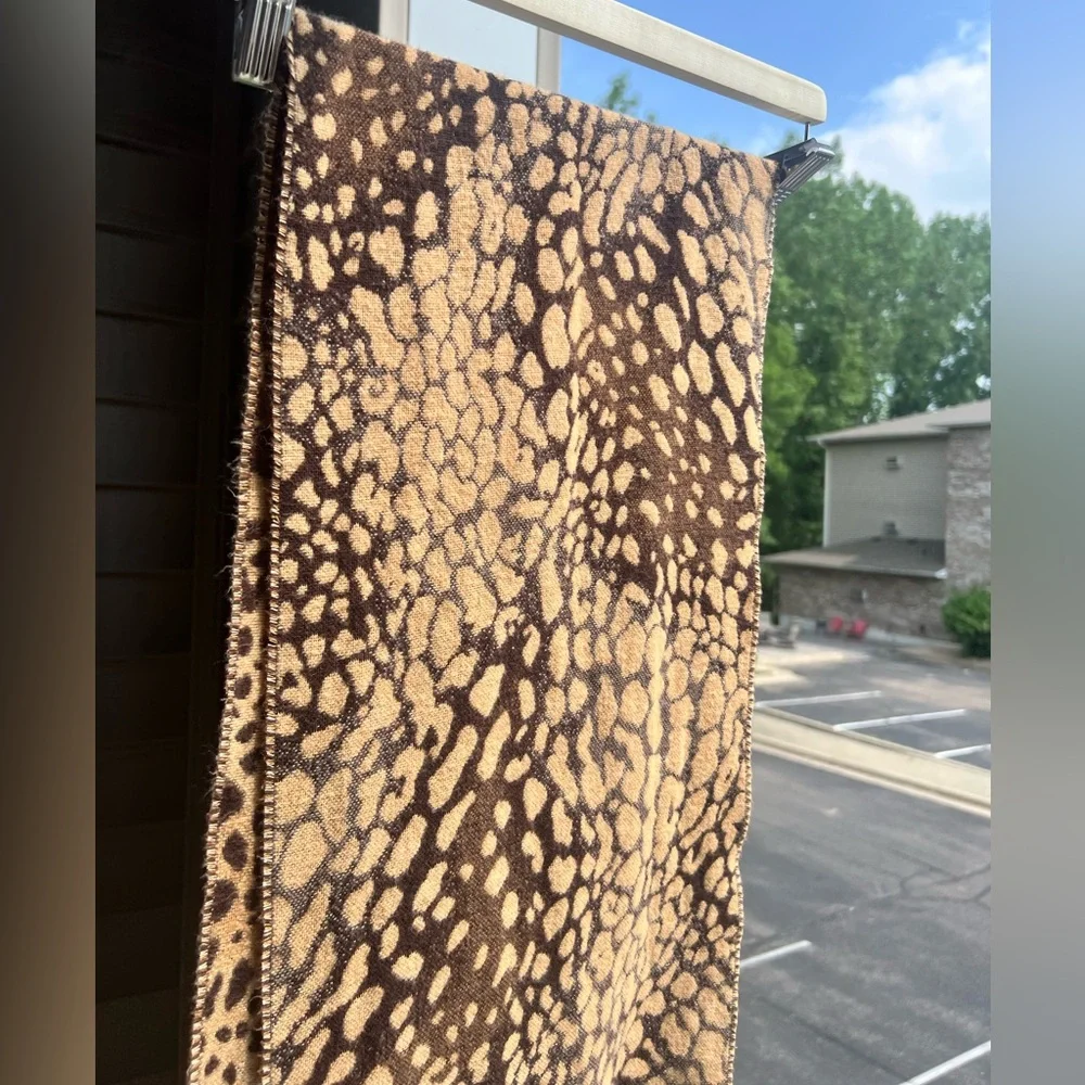 ✨🐆 Merona Brown Tan Animal Print Fringe Scarf 67” Long Soft Leopard Lightweight